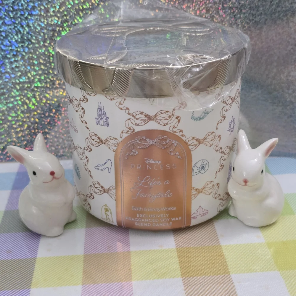 Disney Princess Life's a Fairytale Scented 3-Wick Candle with Fancy Glass Lid